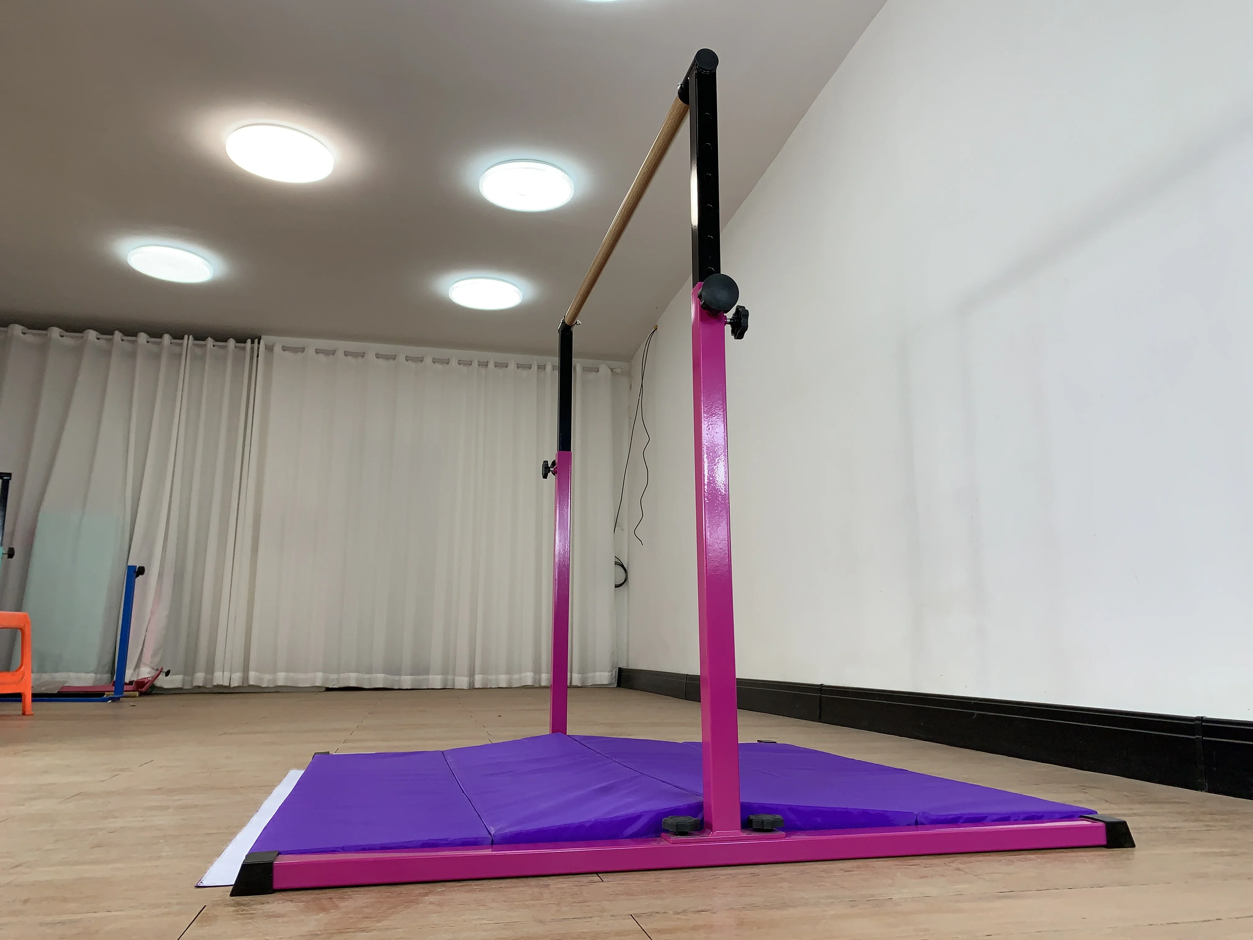 Junior cheaper Gymnastic training bar,popular purple height adjustable gymnastic kip bar 100% quality tested by factory