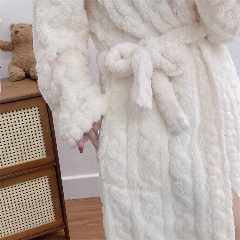 Thickened Flannel Warm Long Robe Nightgown Women Autumn Winter Sleepwear Intimate Lingerie Sleepwear Lapel Collar Home Clothes