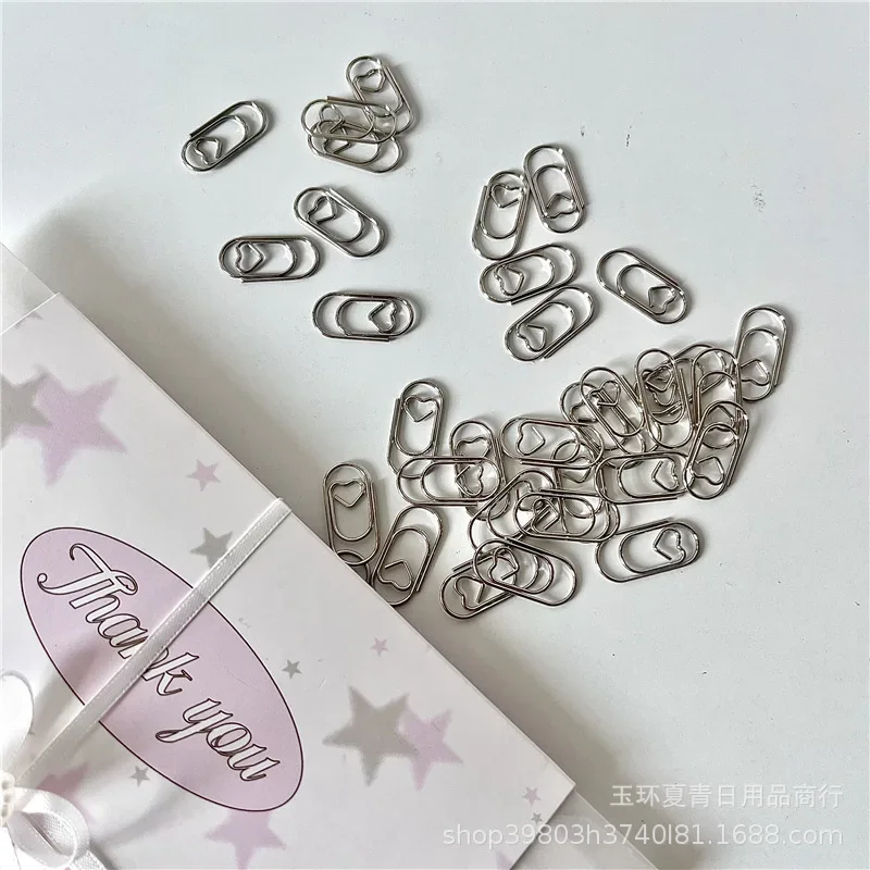 30Pcs Y2K Advanced Sense Silver Metal Heart Paper Clip Girl Kpop 3-inch Photo Card DIY Packing Folding Back Card Fixed Decor Pin