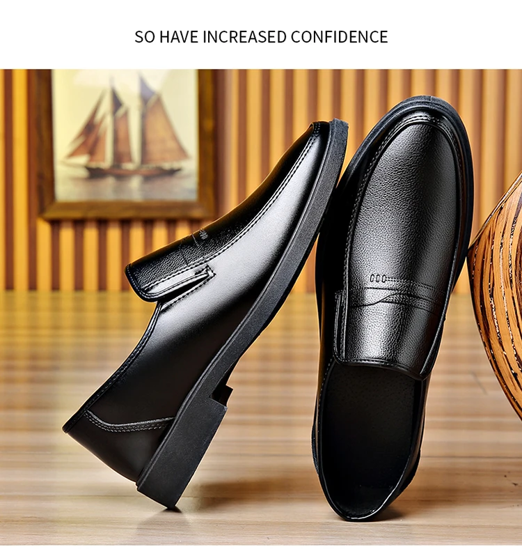 Schwarze Herren-Slipper aus Leder, bequeme, rutschfeste, formelle Schuhe für Business, Büro und Alltag. – Detail 2