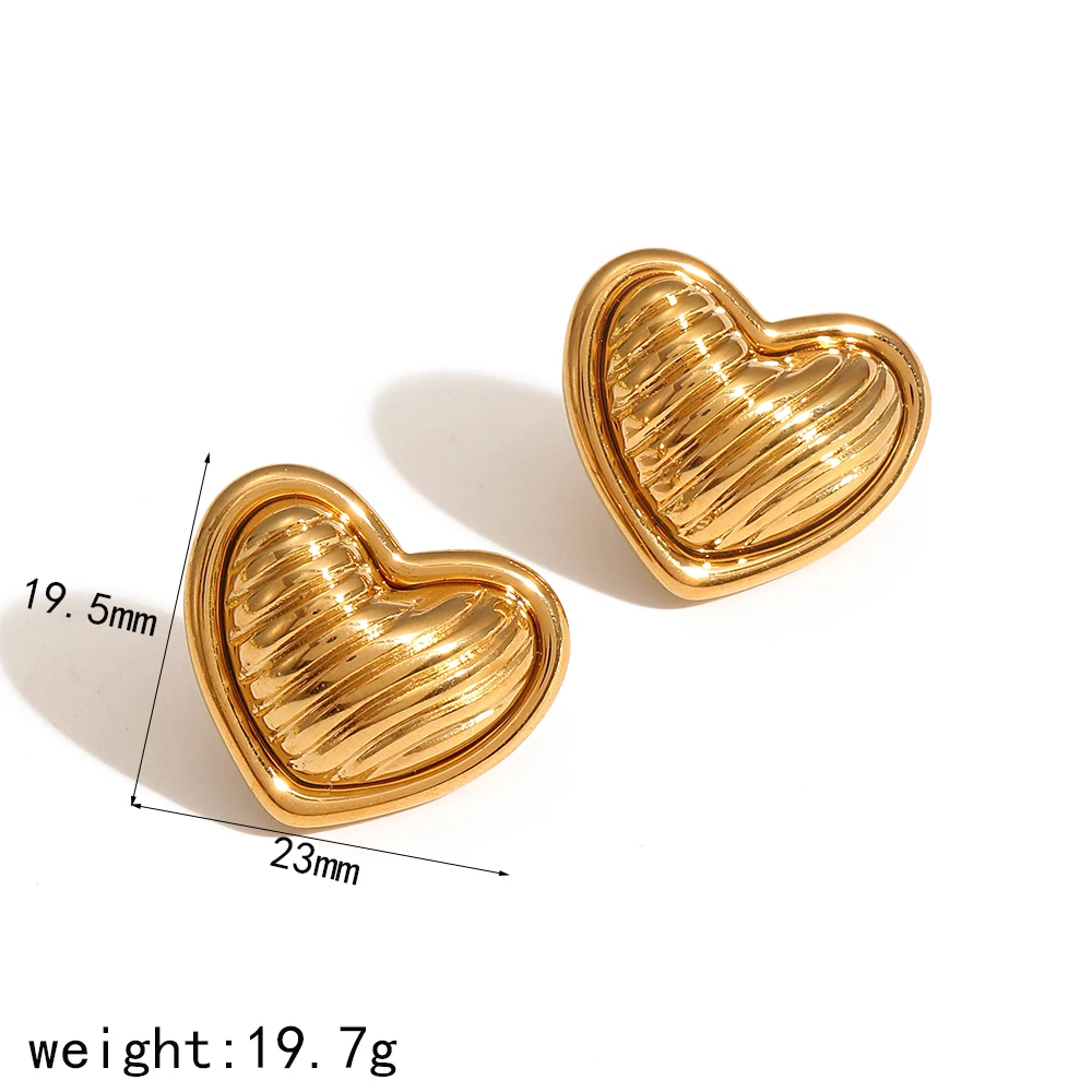 Ohrringe aus Edelstahl in Goldfarbe mit Faltenmuster für Damen, Metall-Ohrringe, Schmuck, angesagte Vintage-Herz-Ohrringe – Detail 5