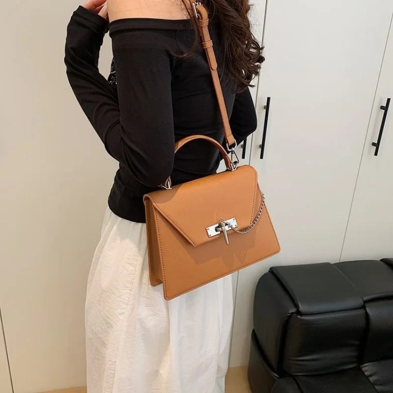 

High-End Women's Suede Leather Tote Bag With Casual Simple Vintage And Paris Neat Commuter Look​