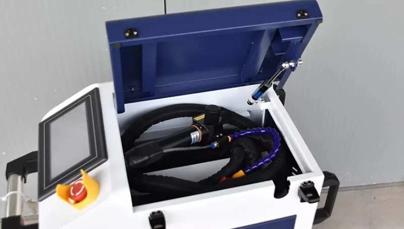 Customized Factory Price 3000W 4 in 1 Air Cooled Fiber Laser Welding Machine Mini Portable Handheld Laser Welding Machine