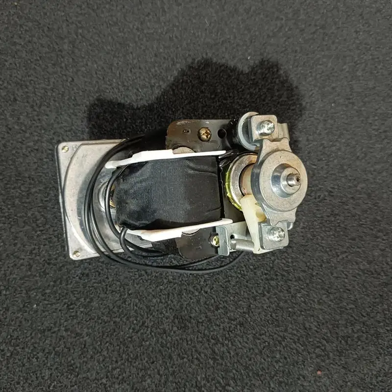 

Двигатель аркадного автомата баскетбольного мяча 110 В для перемещения обруча и подъема барьера, прочная запасная часть для ремонта игрового автомата