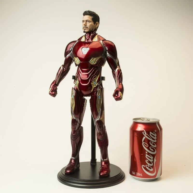 32cm Marvel Comics Collection Figurka Iron Man Kapitan Ameryka Anime Kolekcja akcji Ozdoba na biurko Dekoracja Zabawki dla dzieci