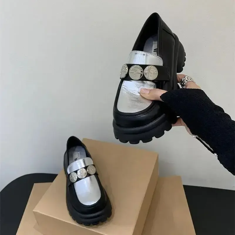 Women Loafers Shoes Fashion Metal Decoration Zapatos Mujer Slip On Cozy Platform Sapato Feminino Brand Design New British Style