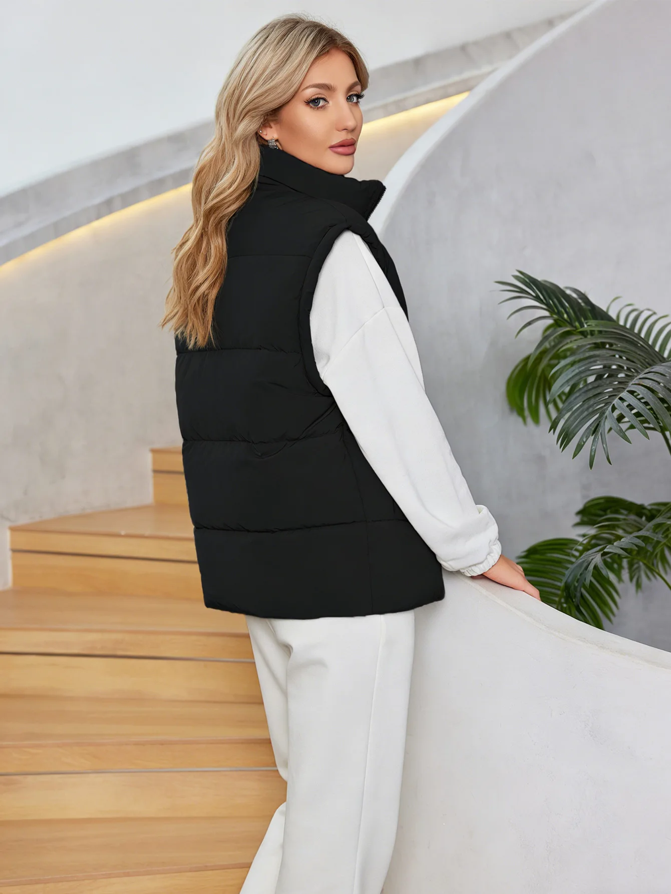 콘시소 여성 오버사이즈 아우터 패딩 조끼 스탠드 칼라 재킷 풀 지퍼 슬리브리스 버블 패딩 조끼 퀼팅 패딩 따뜻한 코트