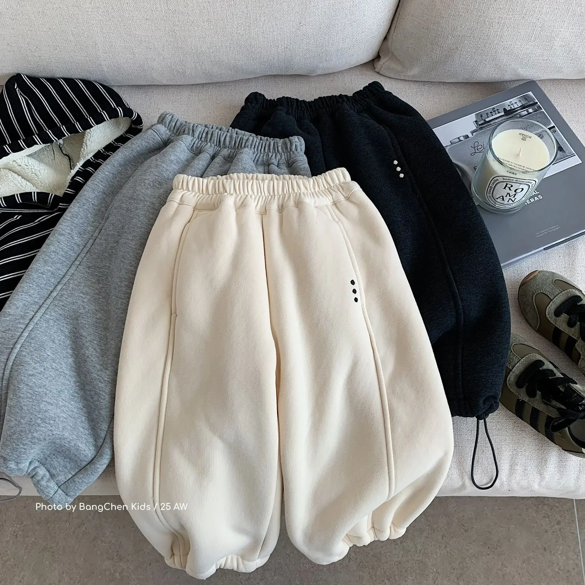 

2025 Winter New Fleece Lined Sweatpants for Boys Kids Solid Color Loose Pants Children Casual Warm Trousers