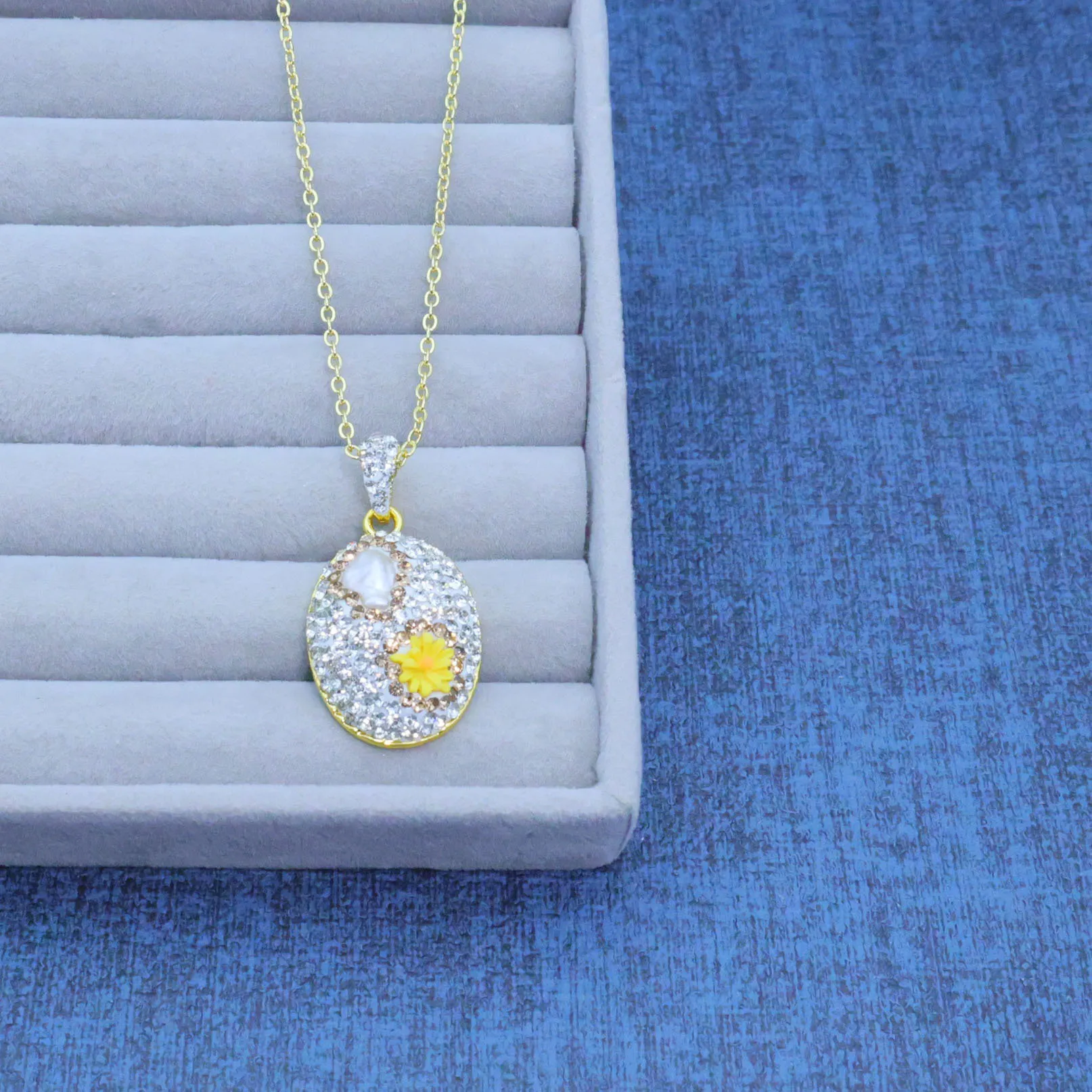 New style sweet and cute yellow flower crystal jewelry DIY three-piece earrings necklace ring handmade design