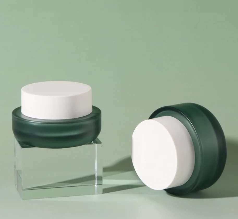 30ml-120ml 白色ガラスボトル 黒色ポンプ セラム/ローション/エマルジョン/ファンデーション/エッセンス 化粧水 スキンケア 化粧品包装