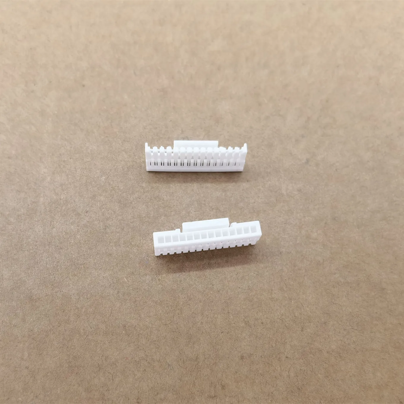 Original new 100% GHR-14V-S rubber shell with buckle 1.25mm single row 14PIN connector