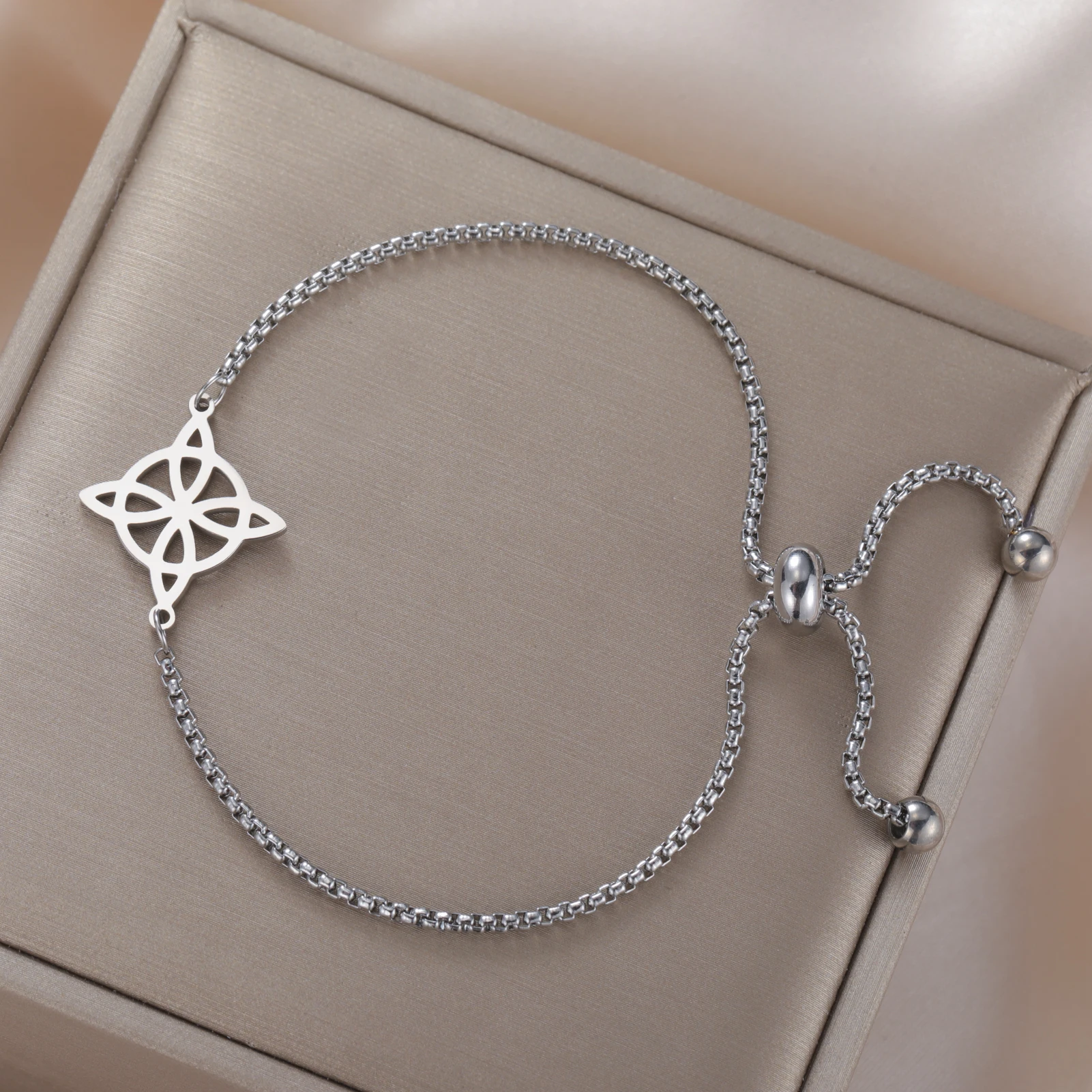 Lucktune Stainless Steel Witch Knot Irish Knot Bracelets for Women Men Vintage Witchcraft Box Chain Bracelet Lucky Jewelry Gifts
