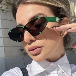 2023 occhiali da sole senza cornice occhiali da sole da donna popolari eleganti occhiali da vista famosi di nuovo stile occhiali da sole senza montatura con lenti in metallo per ragazza