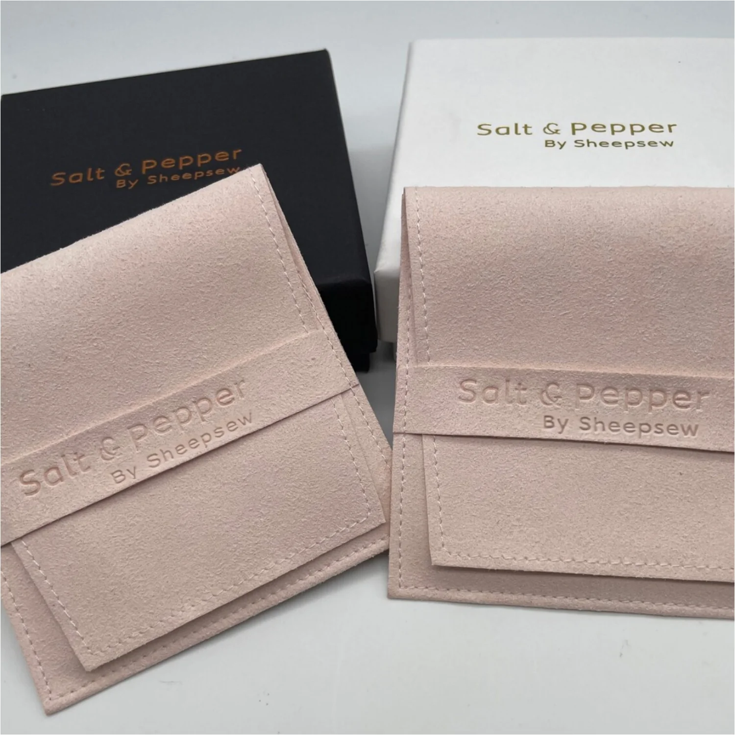 

20 шт., экологически чистая перерабатываемая ювелирная подарочная упаковка с тиснением на заказ, коробка для ожерелья, упаковка для хранения, ручка на шнурке x