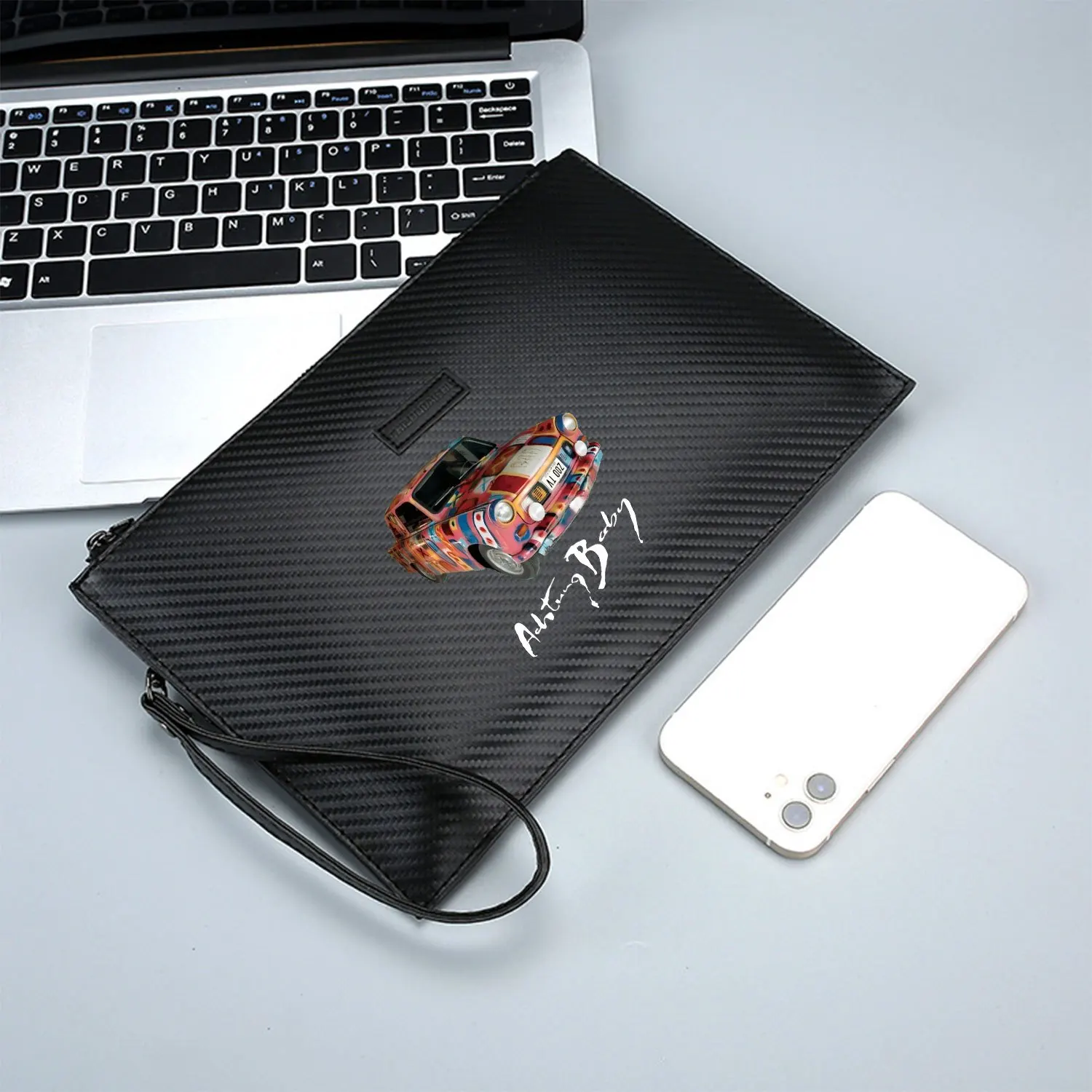 خطوط ملونة مطلية بالسيارة، بقع، أشكال أنيقة مطبوعة من البولي يوريثان حقيبة يد رجالية عصرية وعملية للحمل اليومي