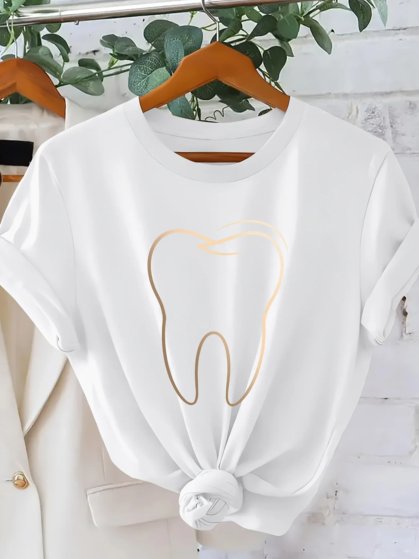 Minimalist Line Teeth Printed T-shirt Casual Style Fun Cute Top Summer Vacation Style Fashion Women's Top Cheap Kawaii Clothes