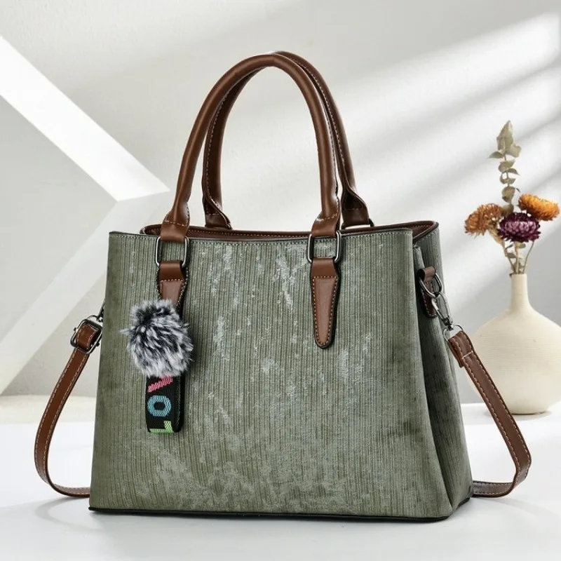 

Chic Trendy Luxury Diaper Bag For Women Crossbody Bag Elegant Leather Tote Large Capacity Designer Letter Logo Simple Style