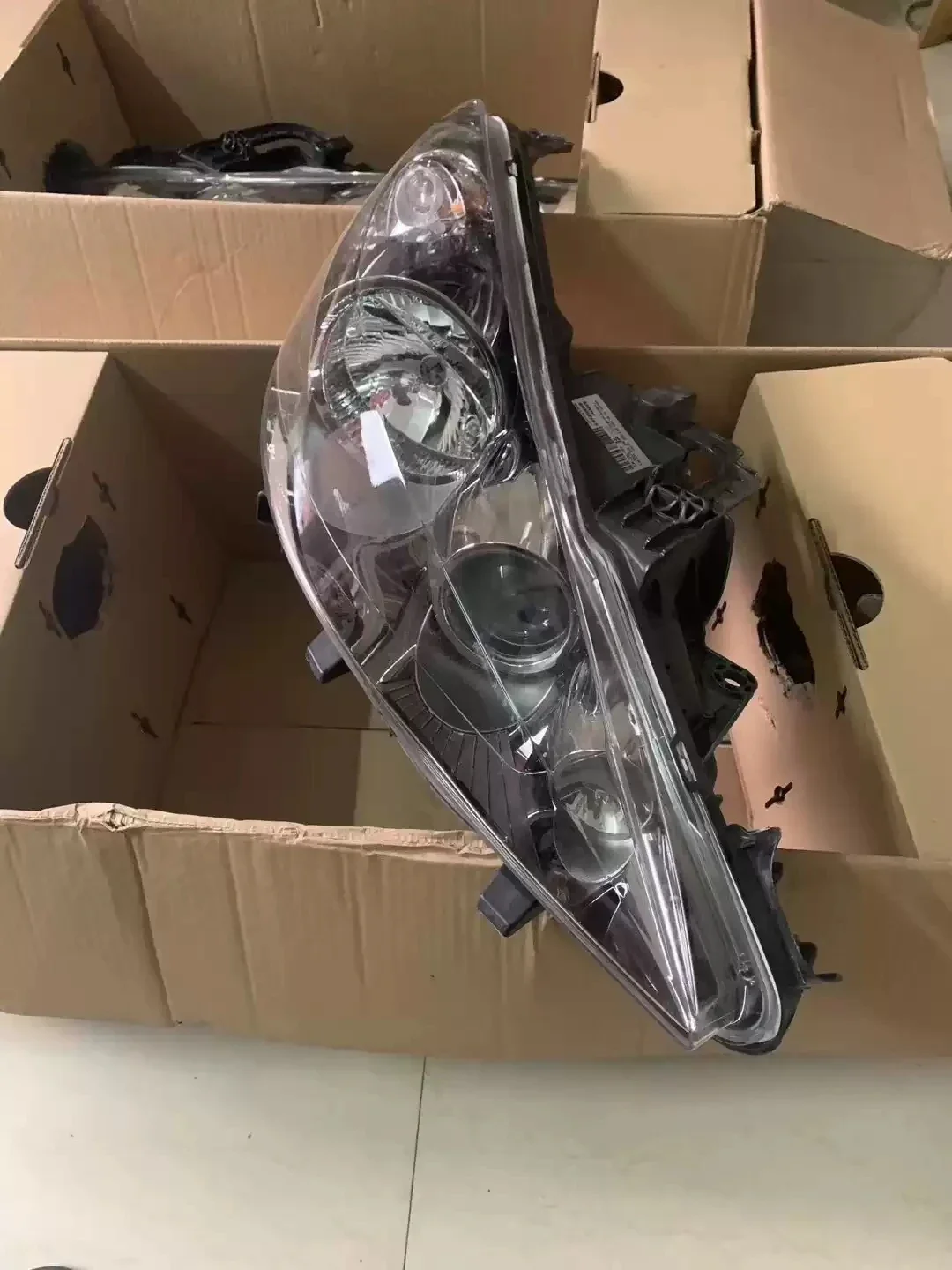 

Car Front Bumper headlight for Peugeot 207CC front lamp drl daytime running light turn signal