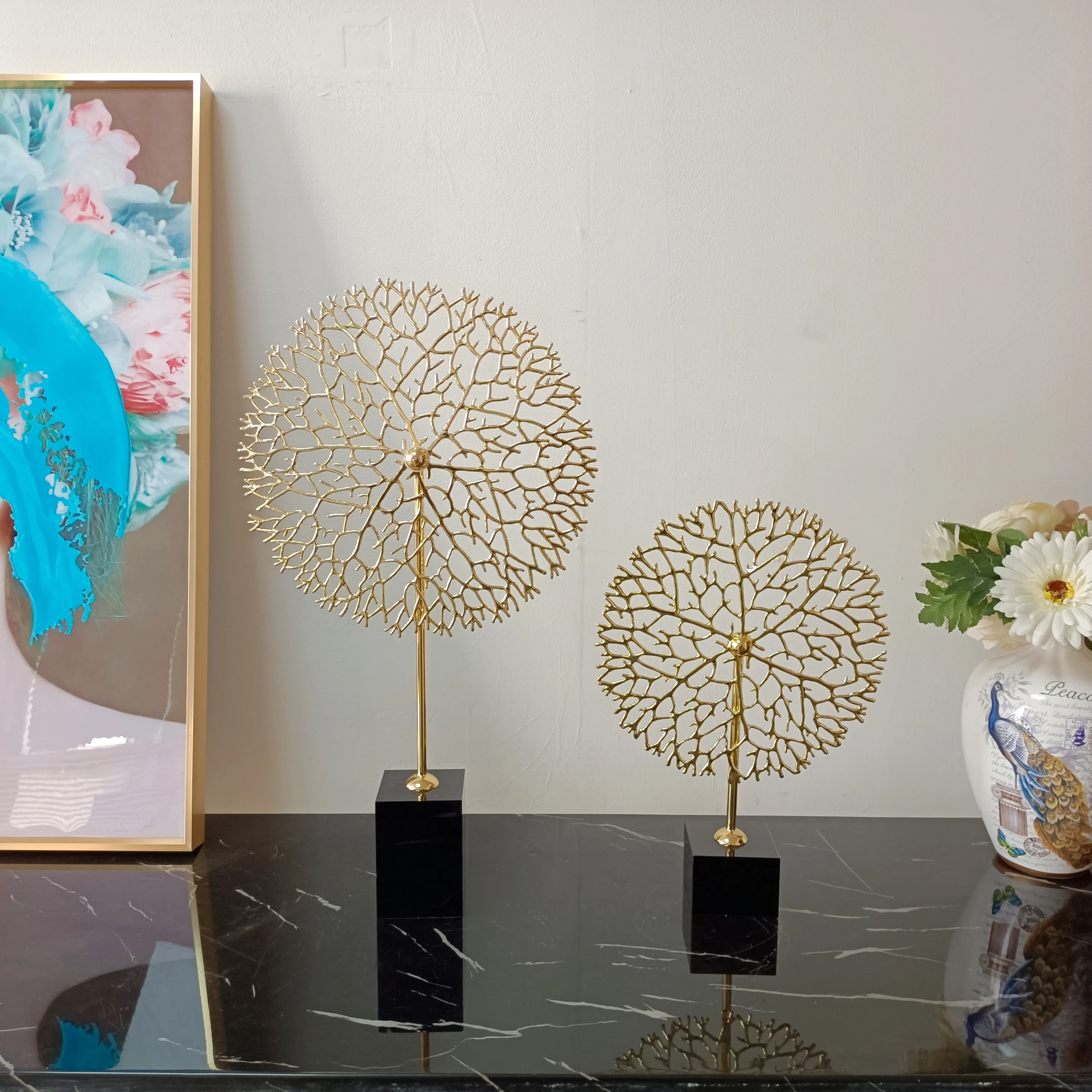 Hot Selling Light Luxury Metal Electroplating Snowflake Coral Interior Crafts Desktop Art Ornament