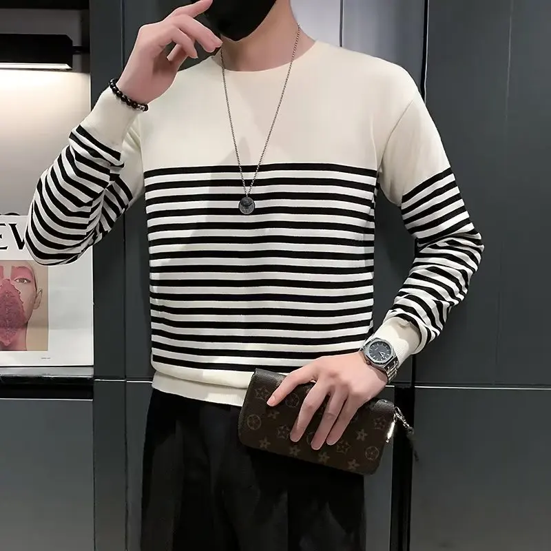 Autumn and Winter Striped Contrast Sweater Men's Long-sleeved Undershirt with 2022 New Men's Top Trendy Brand Knitwear