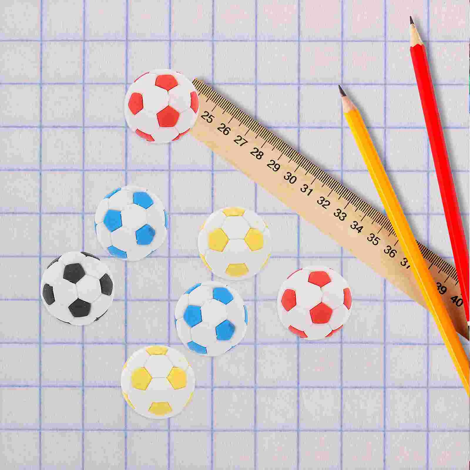 Borradores creativos Fútbol 3d Dibujos animados Forma pequeña 20 piezas Color mezclado Mini estudiante