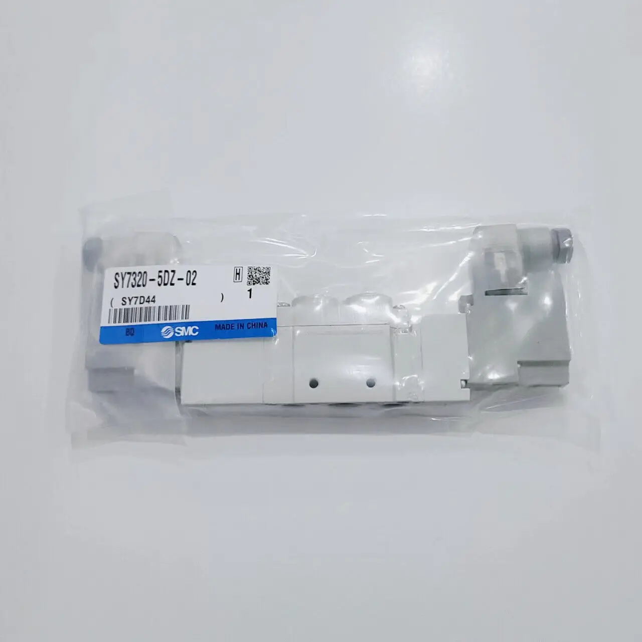 

1PCS NEW SMC SY7320-5DZ-02 Solenoid Valve Fast delivery