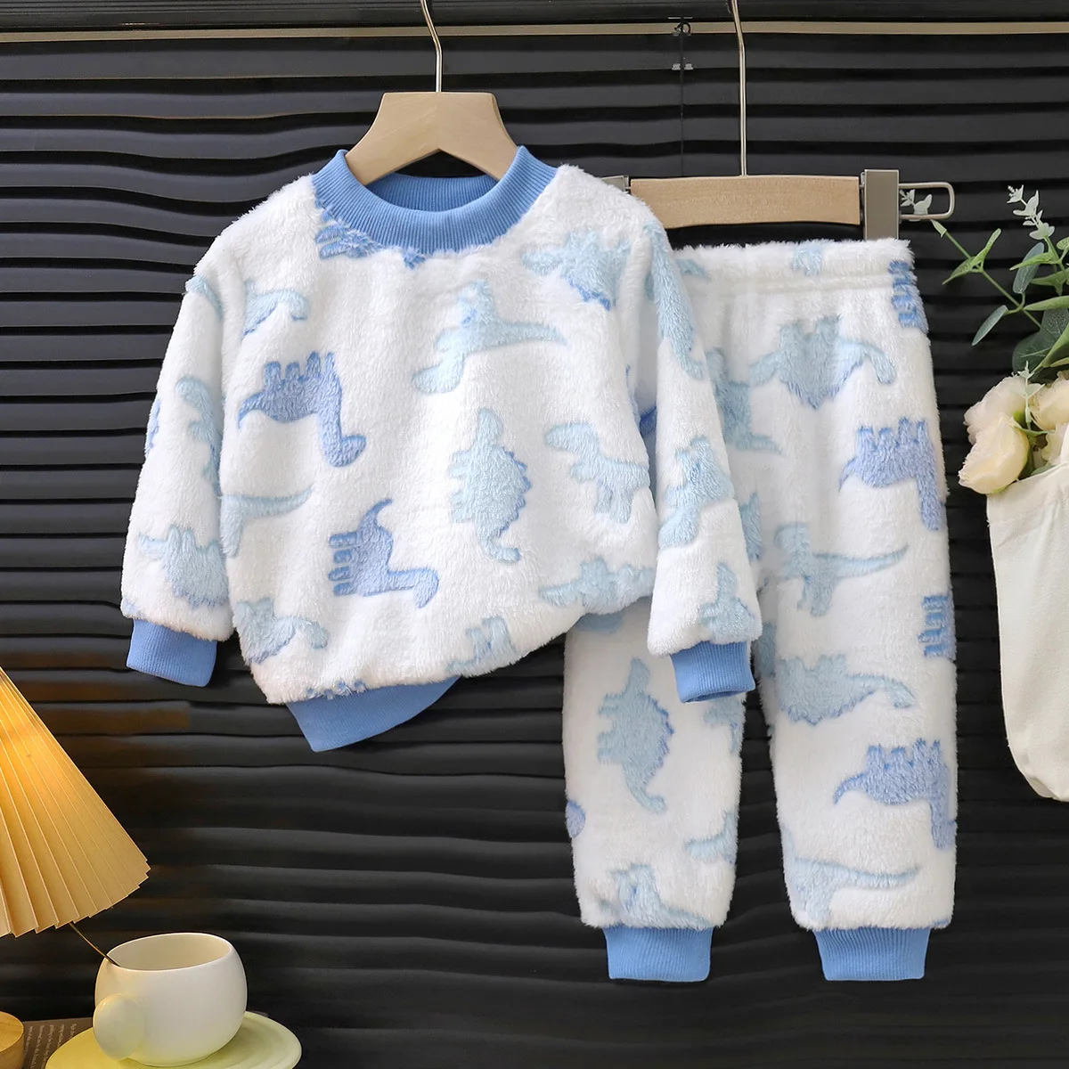 Herbst-Winter-Kinder-Flanell-Pyjama-Set Baby Junge Mädchen Niedlicher Dinosaurier Wolke Langarm-Oberteil+Hose 2-teilig Kinder Dicke Warme Schlafkleidung – Detail 8
