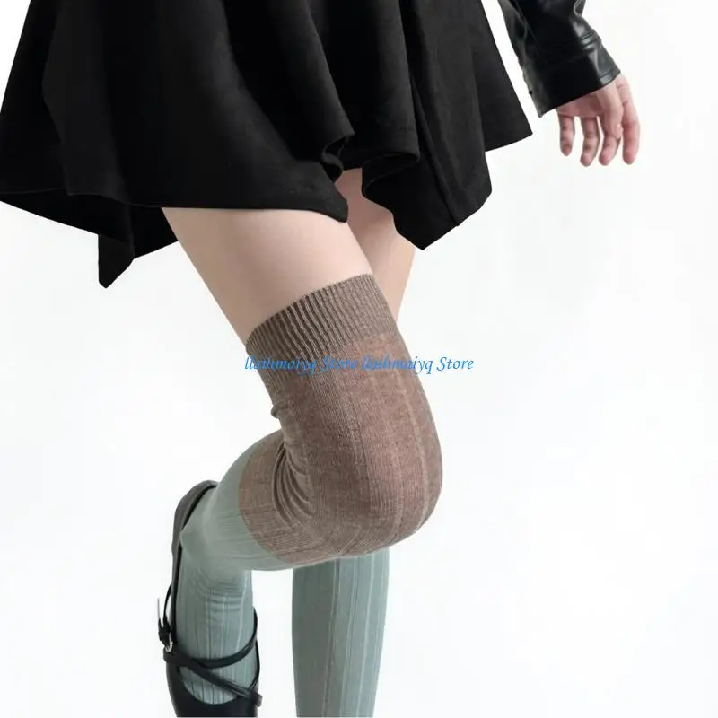 

573B Женщины, ритки с длинными трубчаты