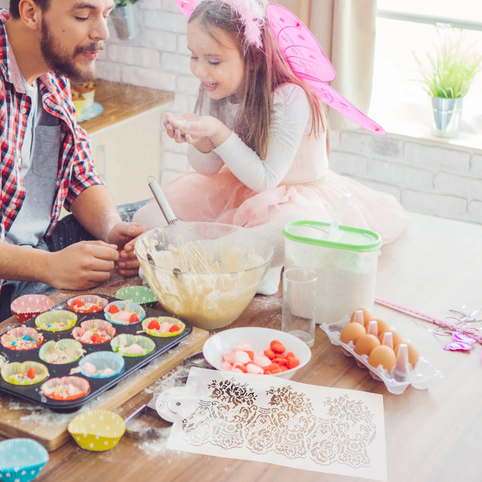 4Pcs Cake Decorating Stencils Graffiti Templates Multi-Use Non-Stick Baking Stencils for Coffee Cookies Pastry DIY Drawing