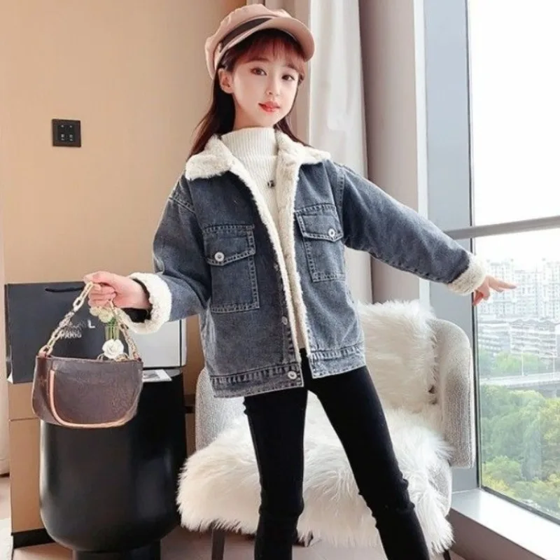 

Джинсовая куртка из искусственного меха ягненка для девочек, зима 202, детское осенне-зимнее стильное пальто на утолщенной флисовой подкладке для больших детей