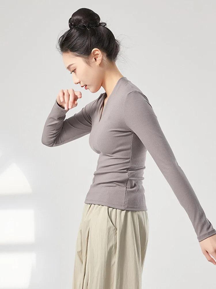 

Женский классический танцевальный топ с v-образным вырезом и длинными рукавами, облегающий однотонный дизайн, подходит для студийной практики, сценического выступления