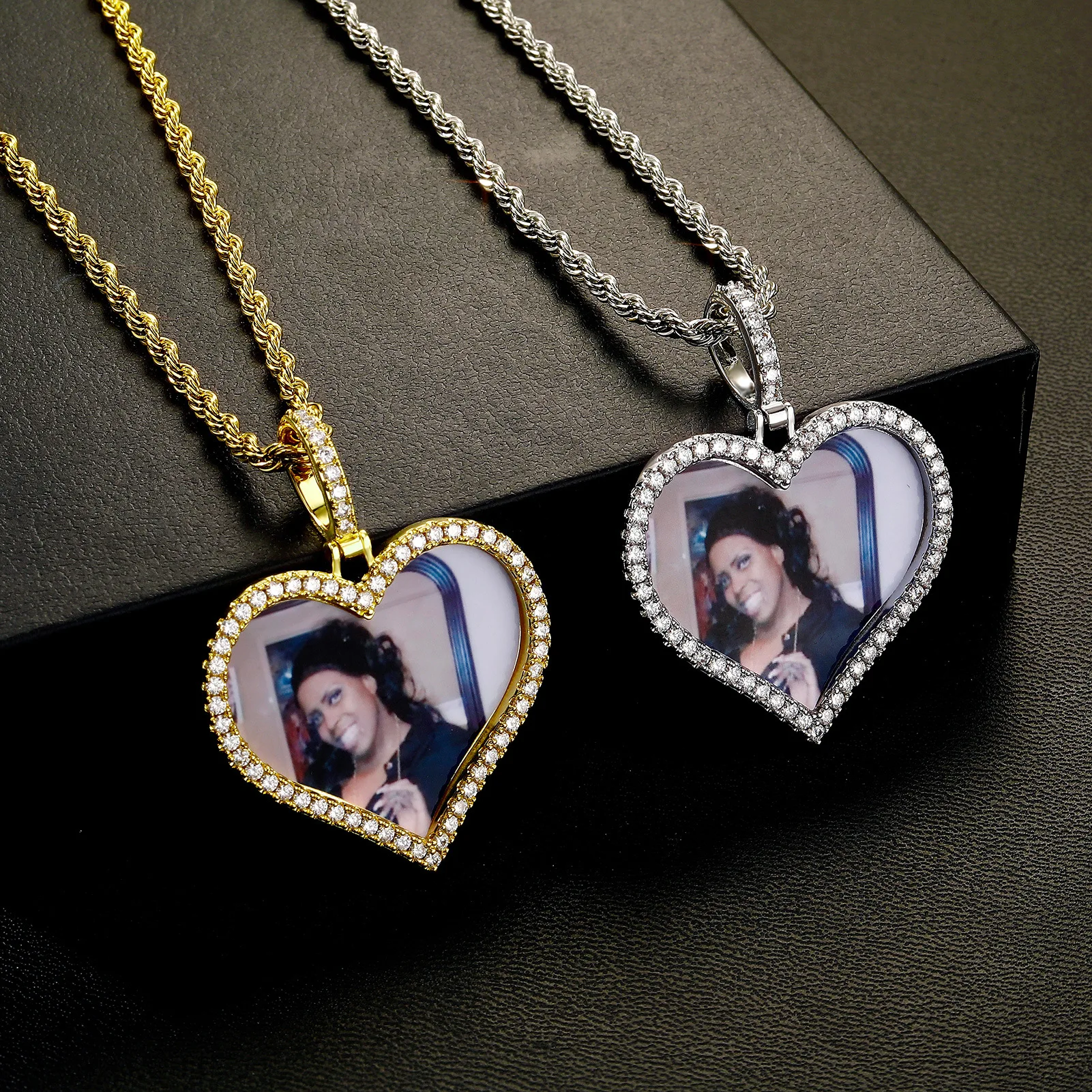 Custom Heart Photo Pendant Necklace CZ Iced Out Gold Rope Chain Hip Hop Engraved Unique Jewelry Gift Family for Men Women Couple