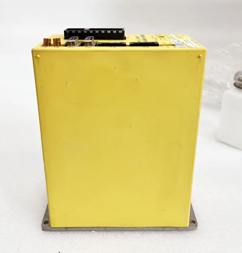 A06B-6093-H112 Original brand new Free shipping Fanuc driver used/new in-stock inventory A06B-6093-H112