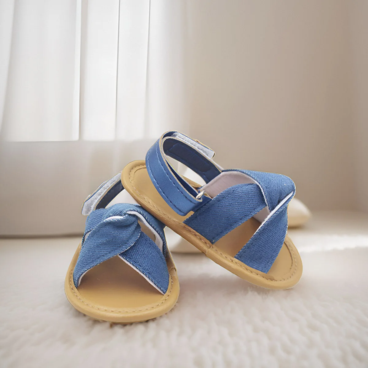 A Pair of Fashionable and Comfortable Bow Denim Baby Cute Sandals Suitable for Summer