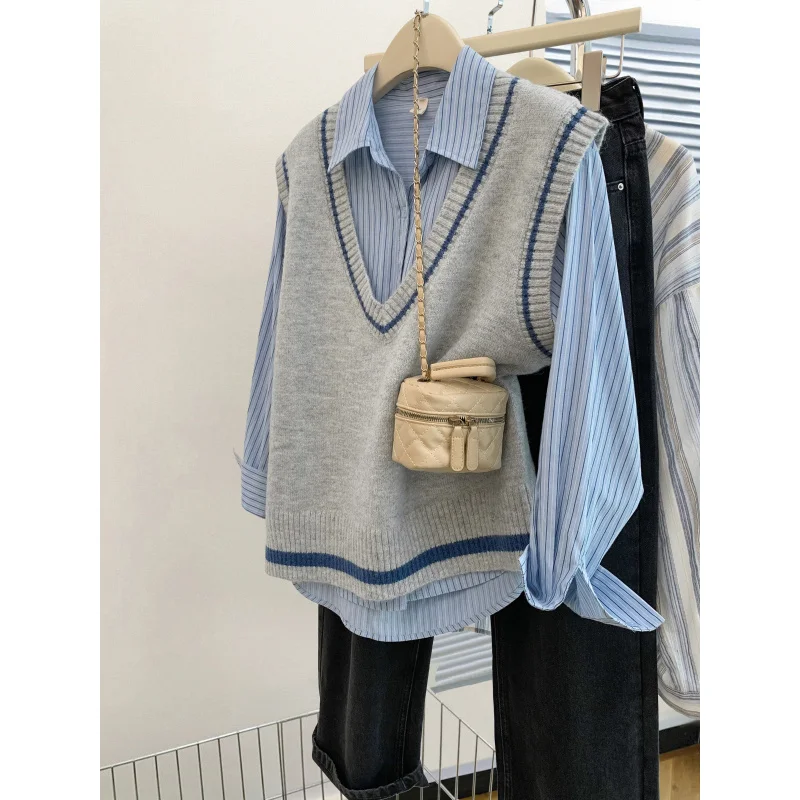 سترة محبوكة على الطراز الكوري الرمادي للنساء، للربيع والخريف، الخريف والشتاء، سترة بدون أكمام، قميص بطبقات من قطعتين