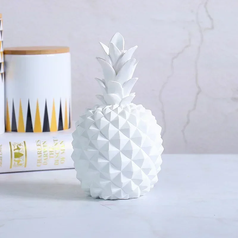 Resin Pineapple Table Decoration Fruit Crafts Living Room Restaurant Wine Cabinet Decorative Figurines Home Accessories