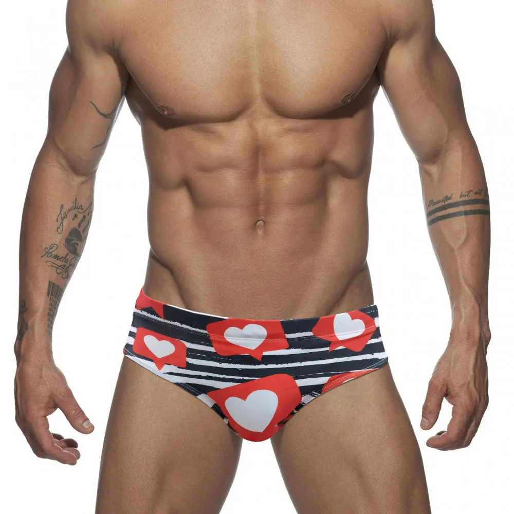 

Sexy Striped Mens Swim Briefs Bikini Swimwear Swiming Trunks Printed Male Swimsuit Bathing Suit Beach Shorts Gay Love Zwembroek