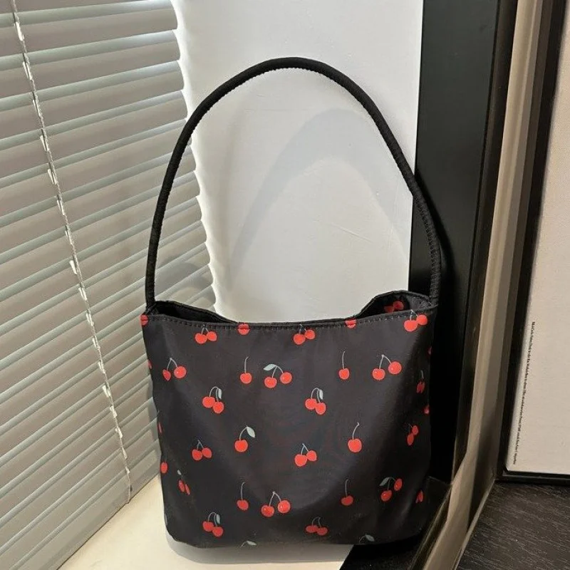 

Винтажная шикарная новинка 2025 года, женская роскошная брендовая кожаная сумка через плечо, известный дизайнер, популярная классическая элегантная сумка ​