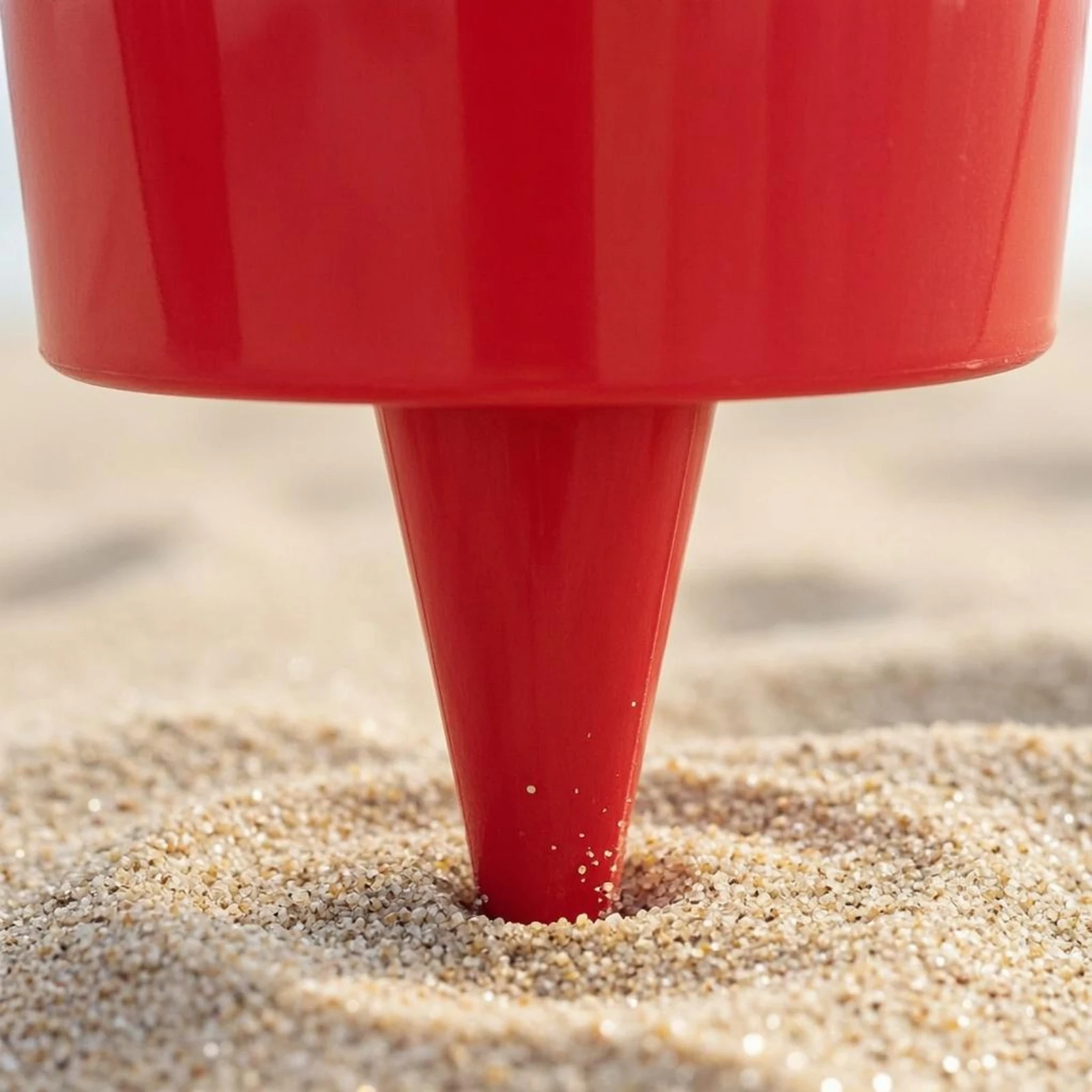 Plastic Cup Holder Stake Cylindrical Ground Spike Cup Holder Beverage Stake Upright Ground Drink Stand Easy to Install