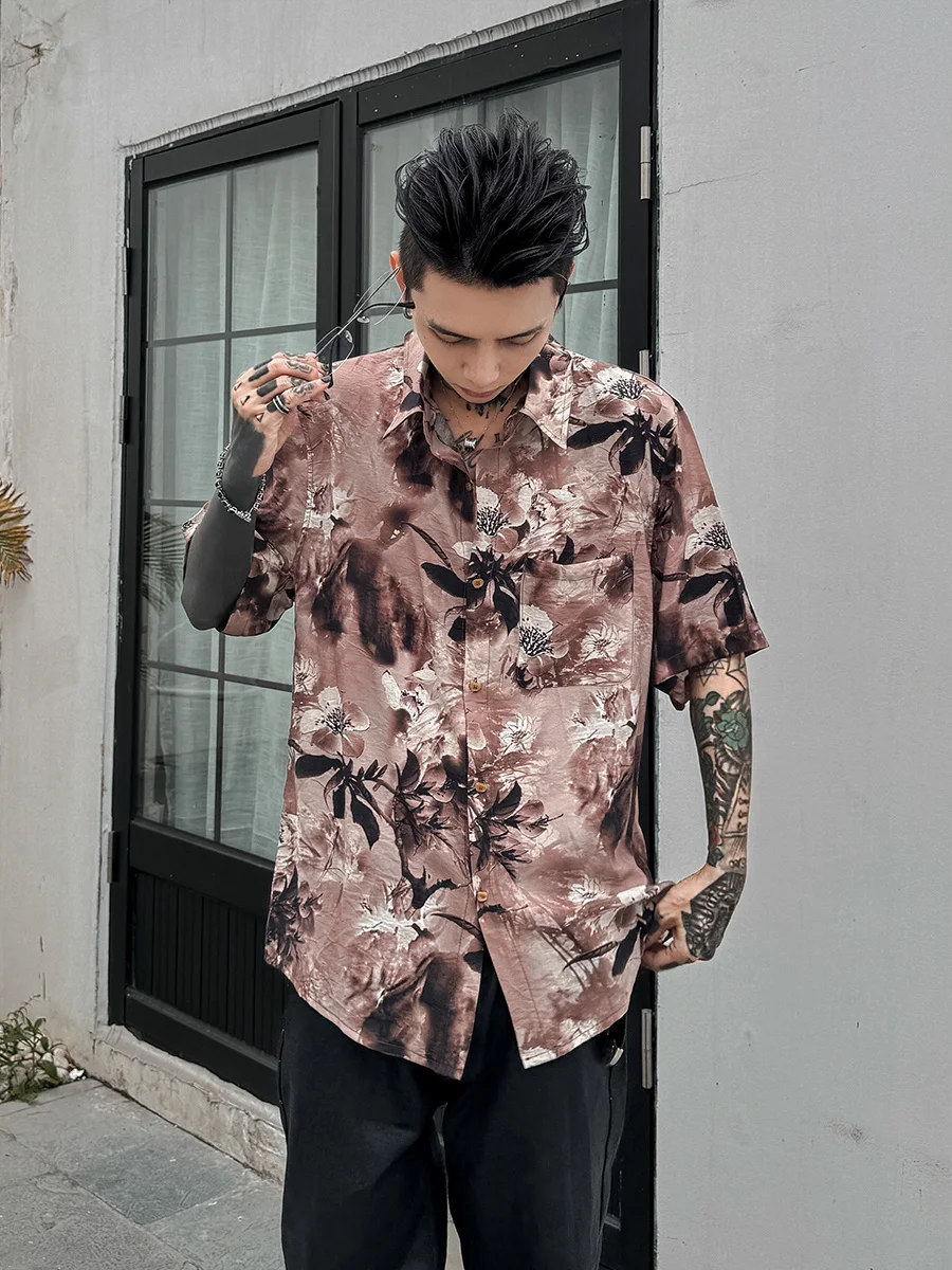 

VE2 Watercolor Dyeing Short Sleeve Floral Shirt Jacket Loose Men's Retro Couple's Shirt Breathable Polyester Fiber Summer Cas...