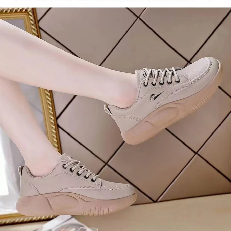 Sapato Little White Soft Sole para mulher, viajante de lazer, mãe, retro, solteiro, nova tendência, moda, verão, 2023