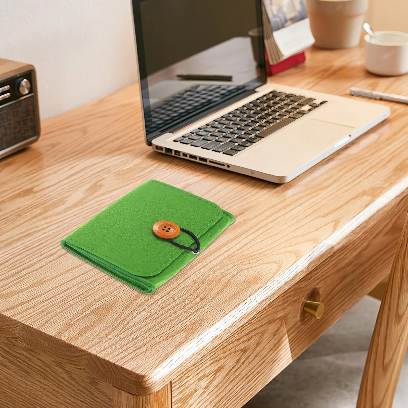 

2Pcs Essential Oil Storage Bag Travel Organizer for Aromatherapy Oils Compact Lightweight Pouch Set for Home on The