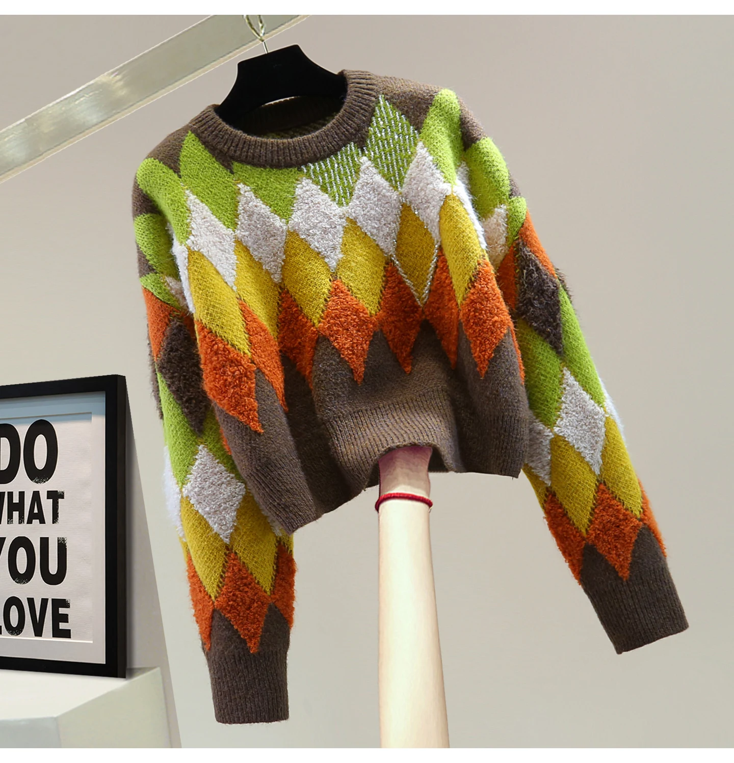 

Colorful Diamond Pattern Round Neck Pullover Knit Sweater, 2025 Autumn Winter Short Heavy Beaded Long Sleeve Sweater Top Trendy