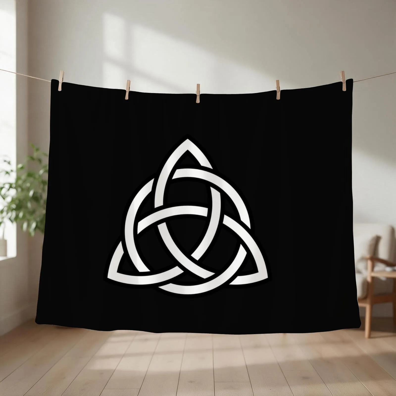 Celtic Trinity Knot Throw Blanket couch cozy soft plush fuzzy picnic outdoor blanket