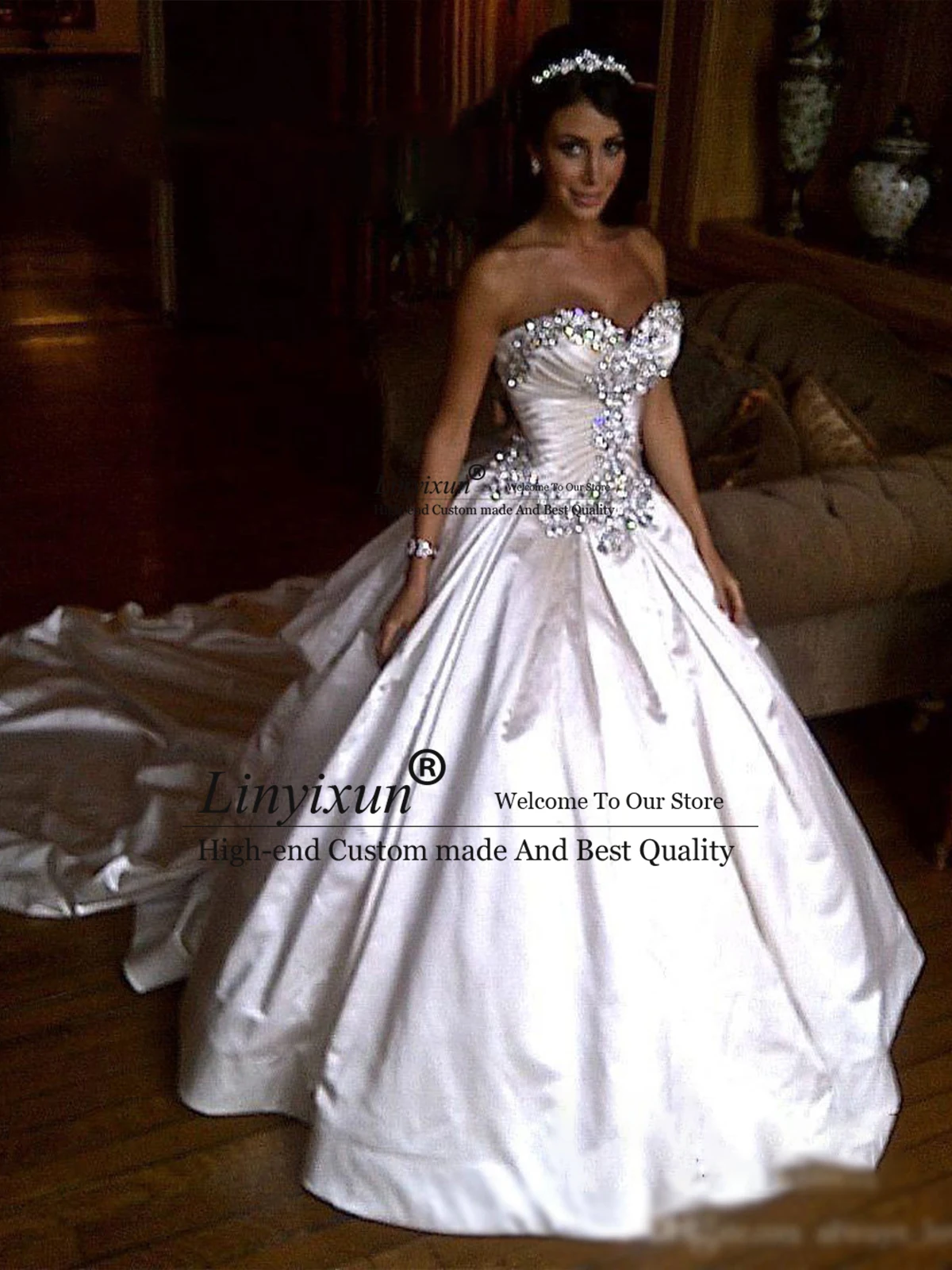 Modern White Qualtiy Satin Wedding Dress Luxury Crystal Beading Bridal Gown Off Shoulder Court Train vestidos novias boda