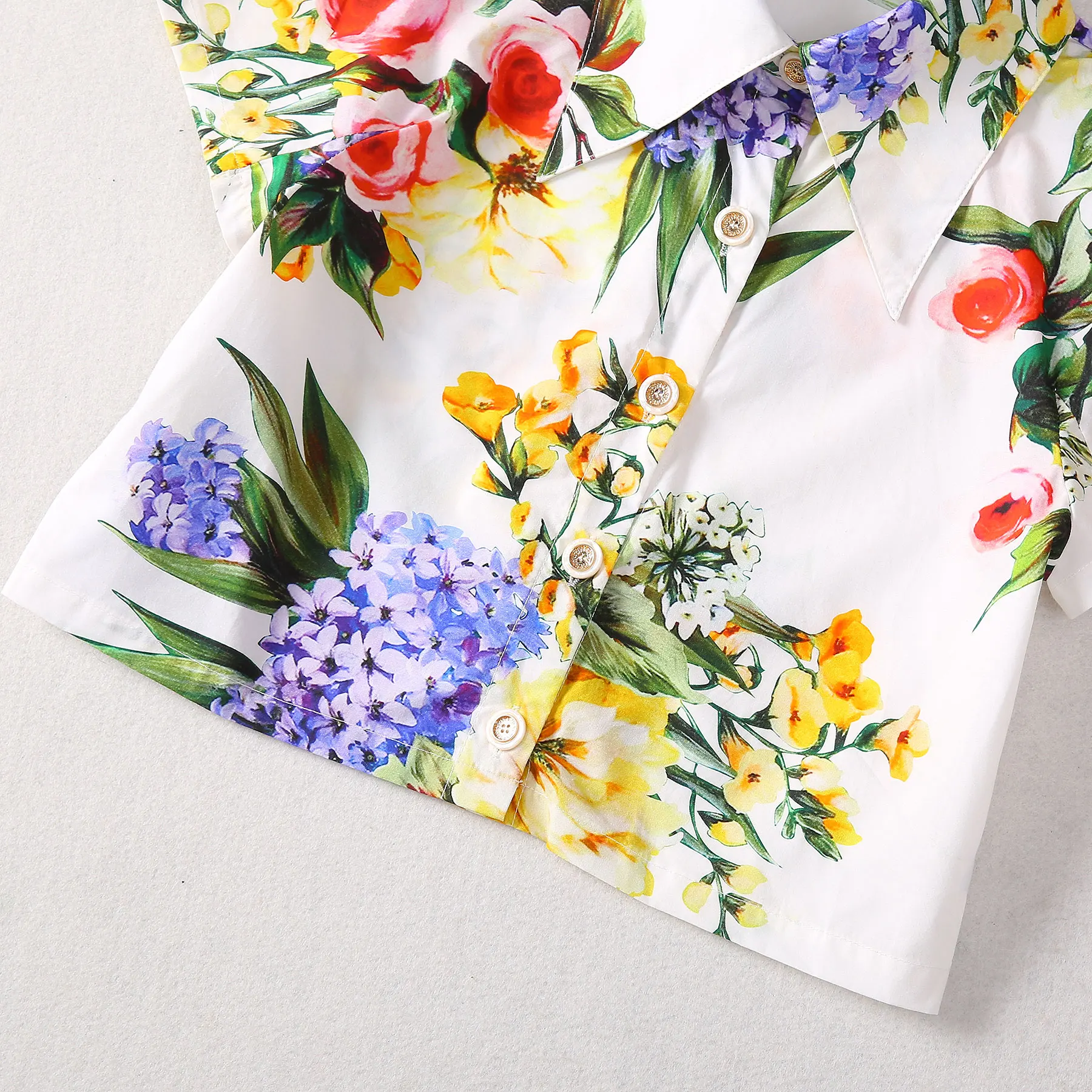 Damska koszula z krótkim rękawem i kwiatowym nadrukiem/spódnica z wysokim stanem i kwiatowym nadrukiem Eleganckie romantyczne ubrania na wakacje