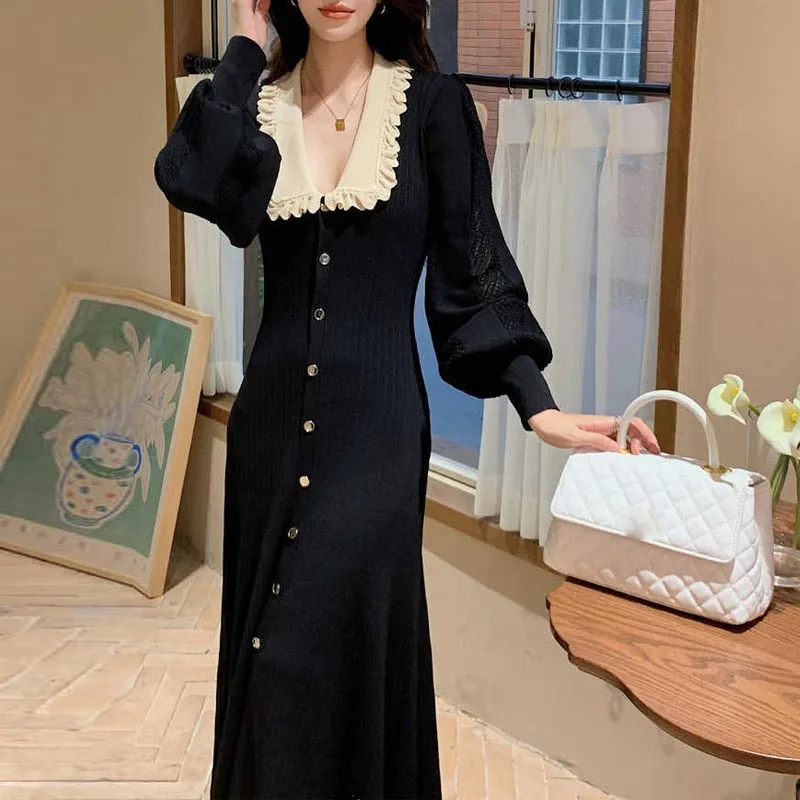 

2024 Autumn/Winter French Collar Sweater Dress Women's Black Lantern Sleeve Knitted Long Dress