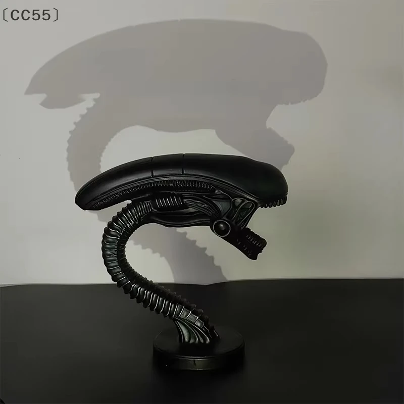 Alien Xenomorph Figuur Bureaulamp - Resin Horrorfilm Beeldje, Slaapkamer & Huisdecoratie Nachtlampje voor Sci-Fi Fans