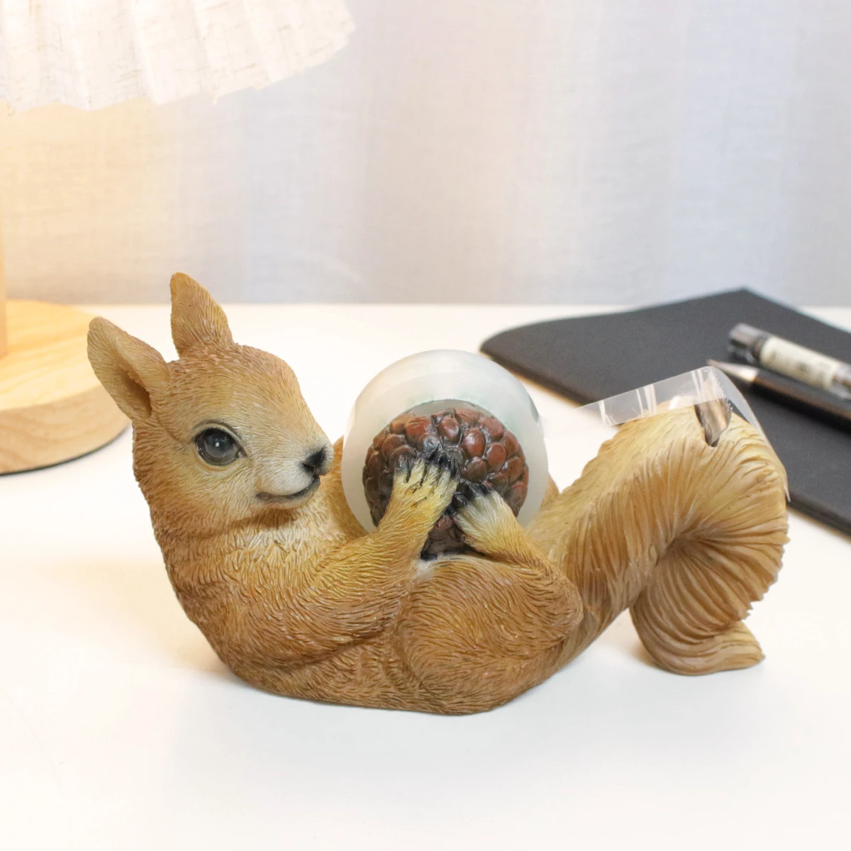 

1 piece set squirrel tape holder cutting base resin crafts new home office desktop cute animal glue stand decoration