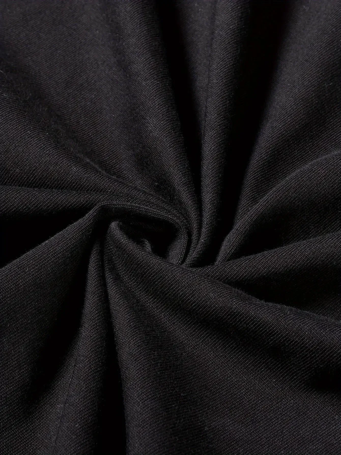 Inspiriert vom Filmplakat für „Escape from New York“ dieses schwarze Baumwoll-T-Shirt ist ein Unisex-Stück, das für alle Jahreszeiten geeignet ist